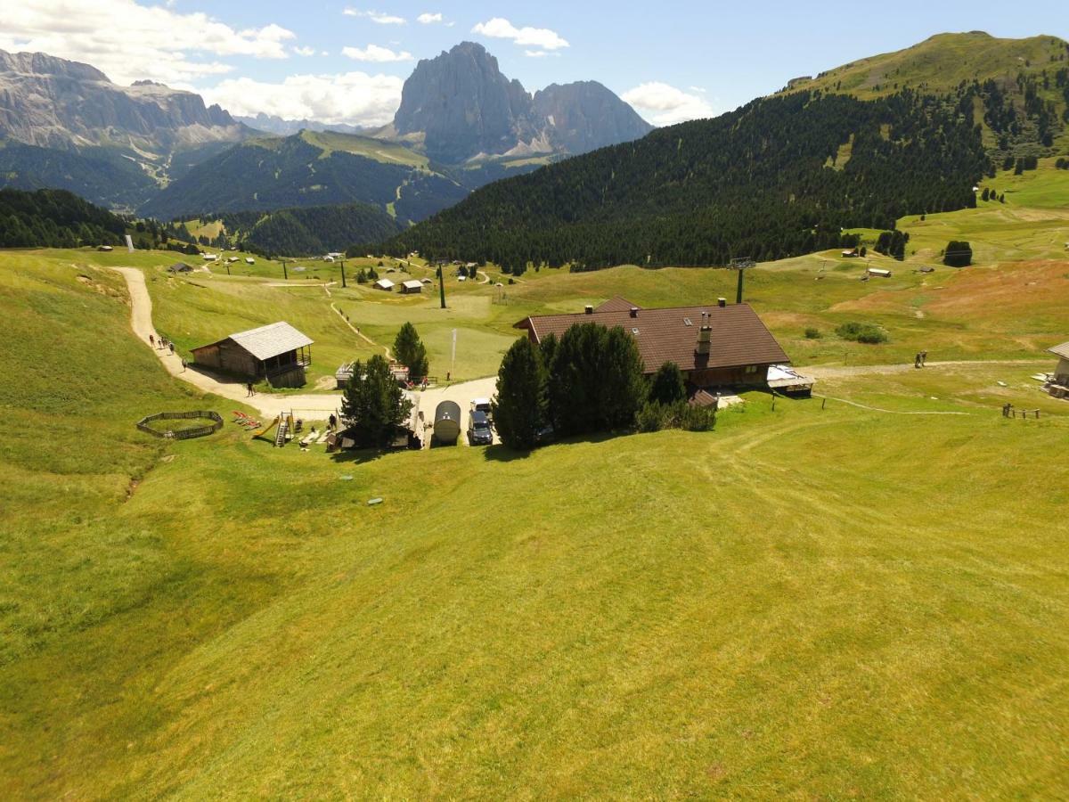 Gasthaus Rifugio Fermeda Hutte Santa Cristina Val Gardena Exterior foto